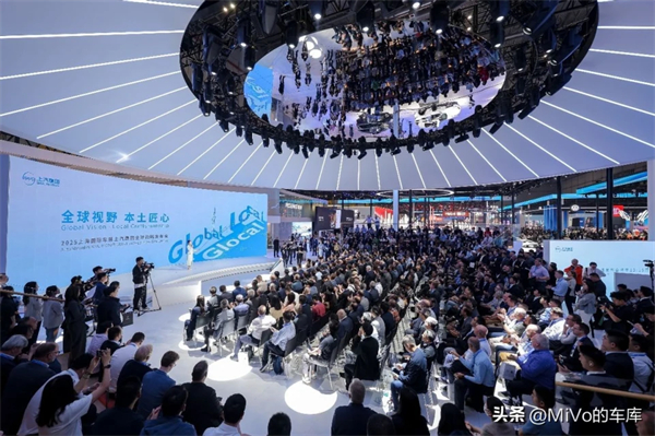 上汽破殼重生，一路向“新”而行